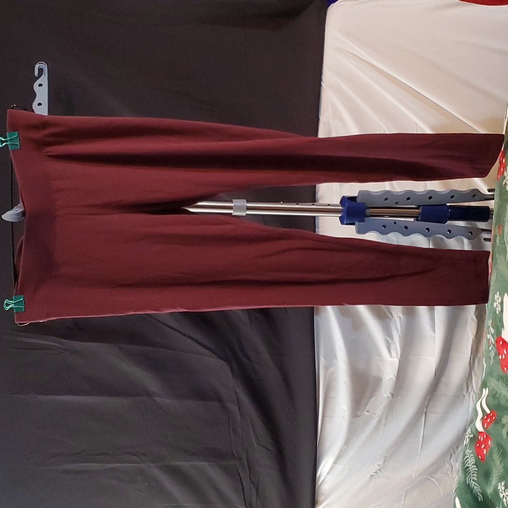 NWOT Leggings - Maroon burgundy kinda color